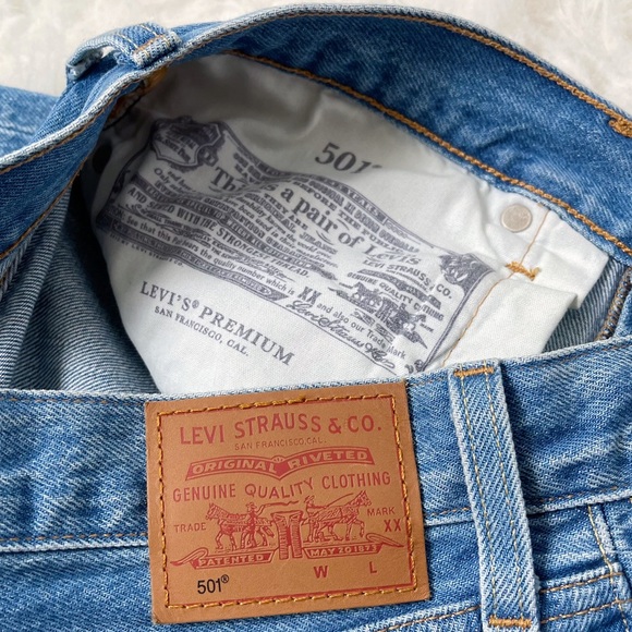 Levi’s Big E Premium High Waisted Distressed Jeans Size 27 - Picture 5 of 15